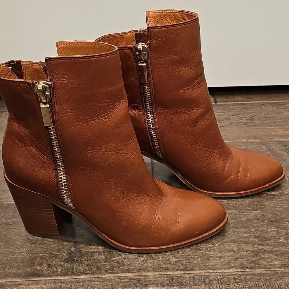 Kenneth Cole Ingrid Genuine Leather Ankle Boots Sz 8.5